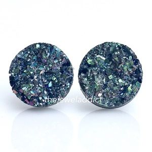 3 for 15🎀light teal gunmetal Druzy style studs